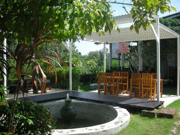 Imagen de la habitación del Hotel Baan Rim Klong Resort. Foto 14