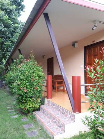 Imagen general del Hotel Baan Rimnam Resort. Foto 4