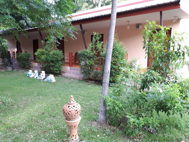 Imagen general del Hotel Baan Rimnam Resort. Foto 10