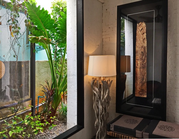 Imagen de los interiores del Hotel Baan Saen Fang. Foto 16