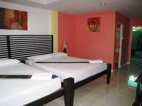 Imagen de la habitación del Hotel Baan Sang Chan. Foto 4