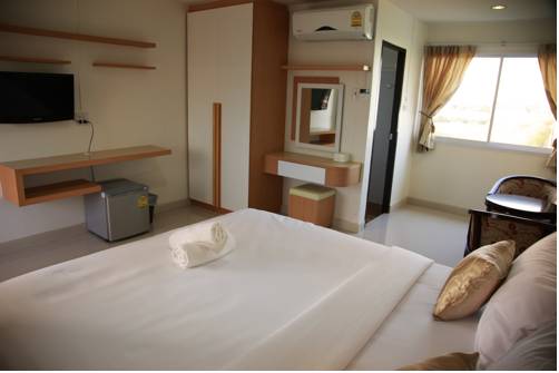 Imagen de la habitación del Hotel Baan Sanpoom. Foto 6