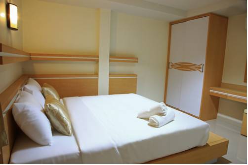 Imagen de la habitación del Hotel Baan Sanpoom. Foto 13