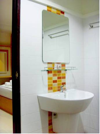 Imagen de la habitación del Hotel Baan Sanpoom. Foto 14