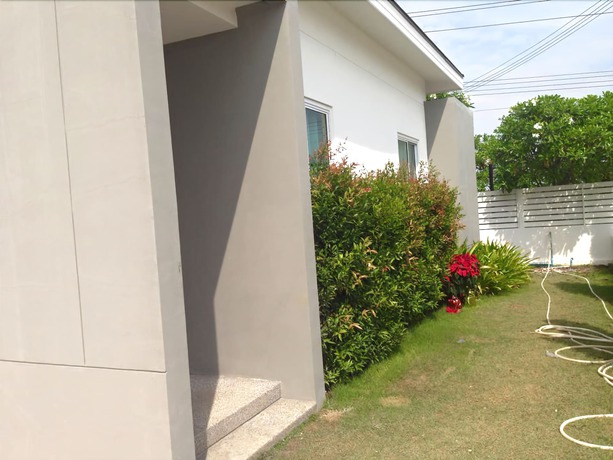 Imagen de los exteriores del Hotel Baan Sarinya Pool Villa. Foto 13