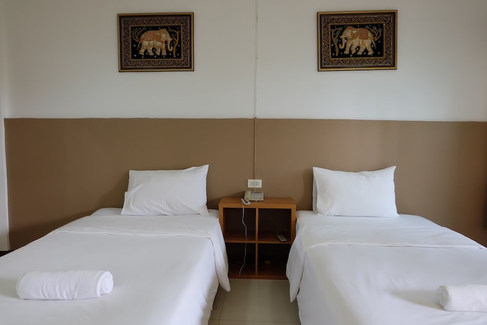 Imagen de la habitación del Hotel Baan Saui Resort. Foto 9