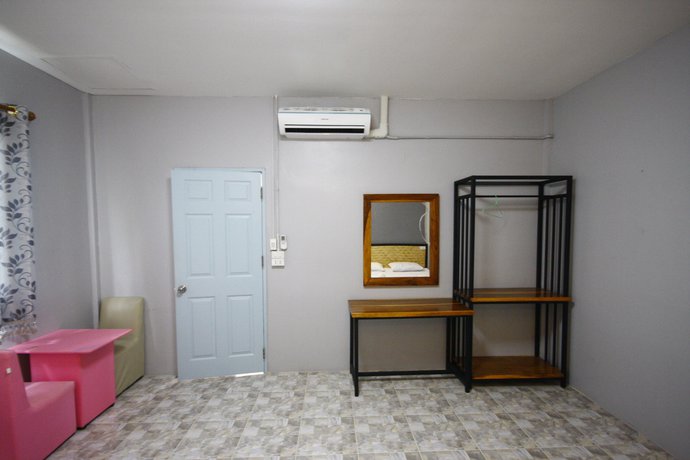 Imagen de la habitación del Hotel Baan Sila. Foto 8