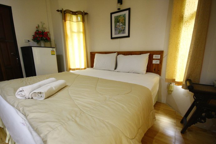 Imagen del bar/restaurante del Hotel Baan Sila. Foto 3