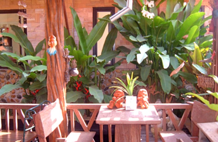 Imagen de los interiores del Hotel Baan Sila. Foto 20