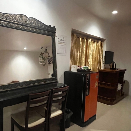 Imagen de la habitación del Hotel Baan Siri Mukdahan. Foto 2