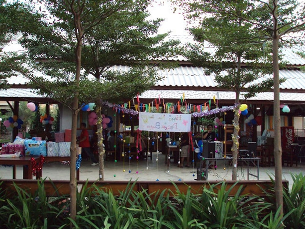 Imagen de los interiores del Hotel Baan Siriporn Resort. Foto 16