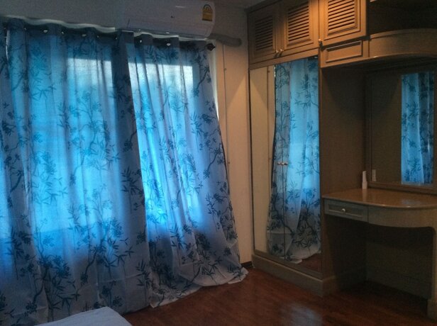 Imagen general del Hotel Baan Somprasong Apartment - Na Jomtien. Foto 8