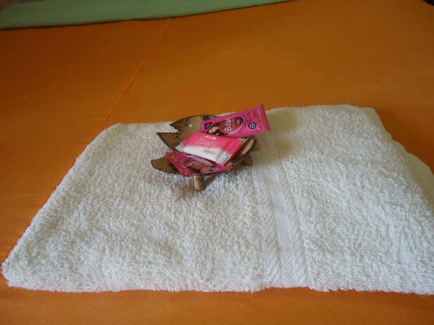 Imagen de la habitación del Hotel Baan Somtawin. Foto 9