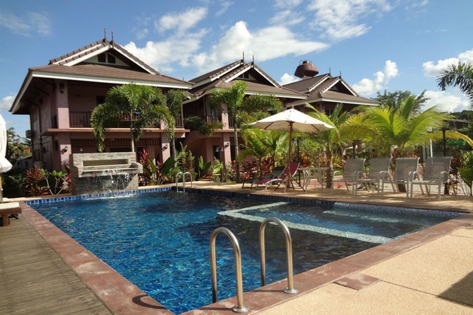 Imagen de la piscina del Hotel Baan Soontree Resort. Foto 14