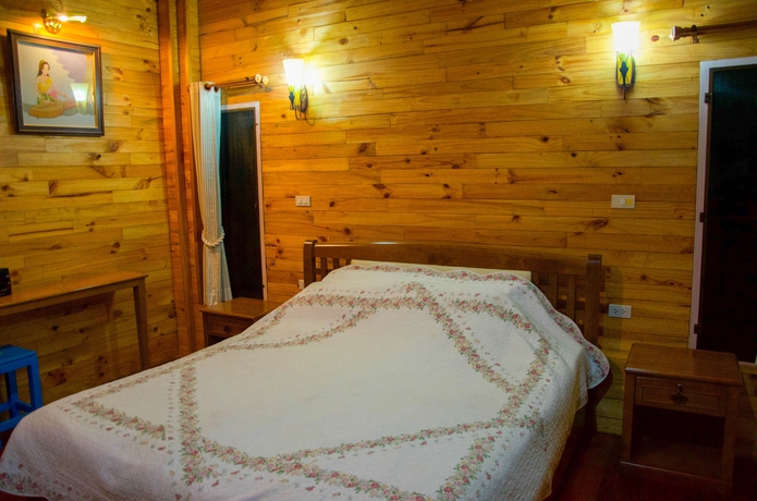 Imagen de la habitación del Hotel Baan Soontree Resort. Foto 11