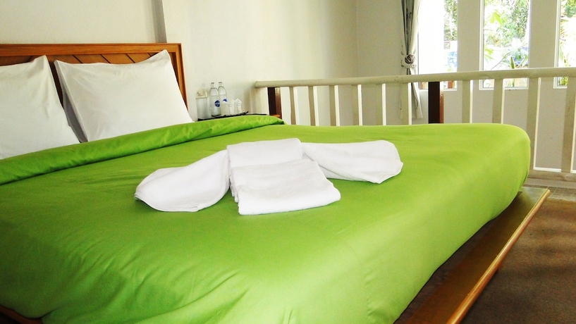 Imagen de la habitación del Hotel Baan Suan Chong Khao Resort. Foto 7