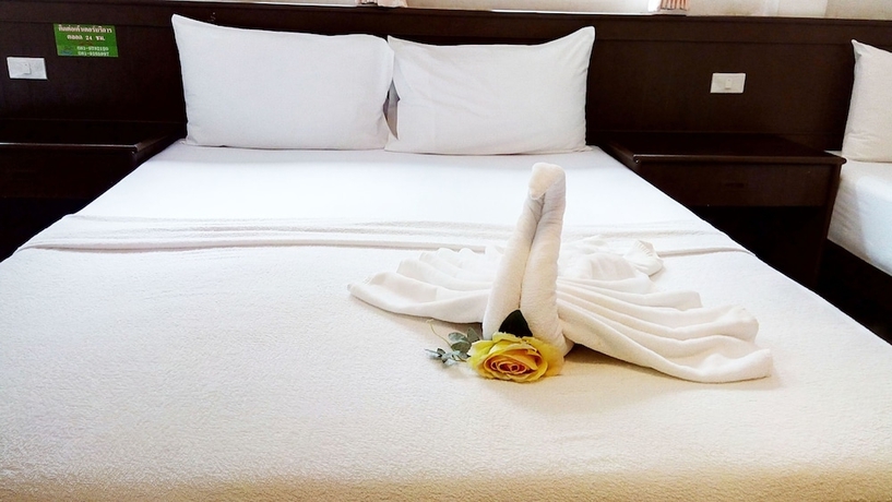 Imagen de la habitación del Hotel Baan Suan Chong Khao Resort. Foto 12