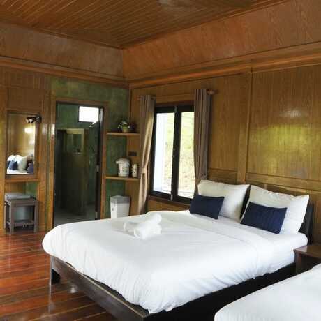 Imagen de la habitación del Hotel Baan Suan Hill Resort. Foto 18