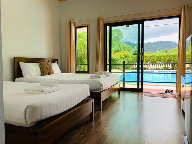 Imagen de la habitación del Hotel Baan Suan Khun Yaiy Nakhon Nayok. Foto 13