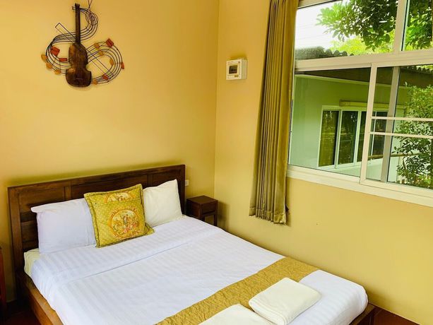 Imagen de la habitación del Hotel Baan Suan Khun Yaiy Nakhon Nayok. Foto 18