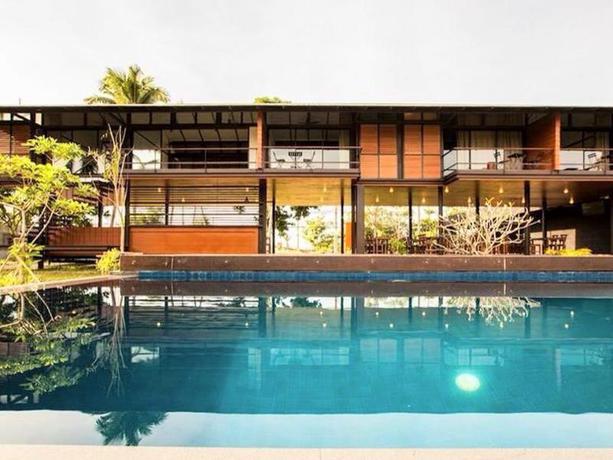 Imagen de la piscina del Hotel Baan Suan Mook. Foto 7