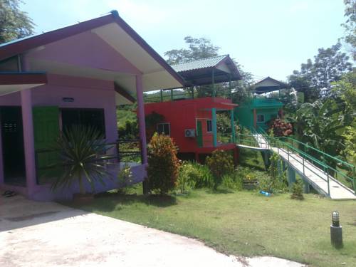 Imagen de la habitación del Hotel Baan Suan Nimmano Resort Suanphung. Foto 11