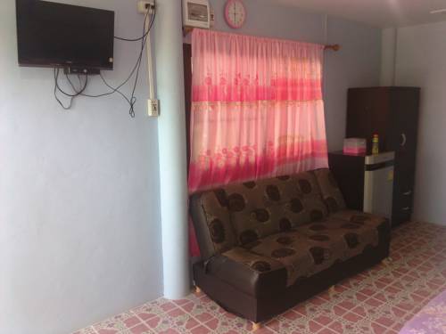 Imagen de la habitación del Hotel Baan Suan Nimmano Resort Suanphung. Foto 14