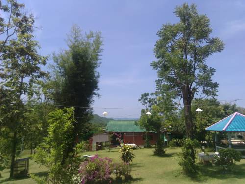 Imagen de la habitación del Hotel Baan Suan Nimmano Resort Suanphung. Foto 15