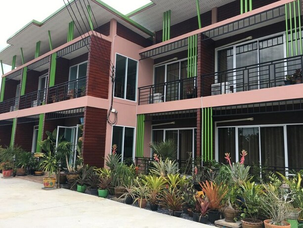 Imagen general del Hotel Baan Suan Punpaka Resort. Foto 14