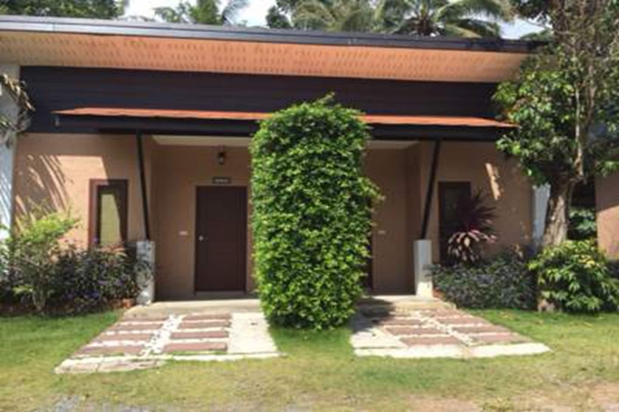 Imagen de los exteriores del Hotel Baan Suan Rim Klong. Foto 10