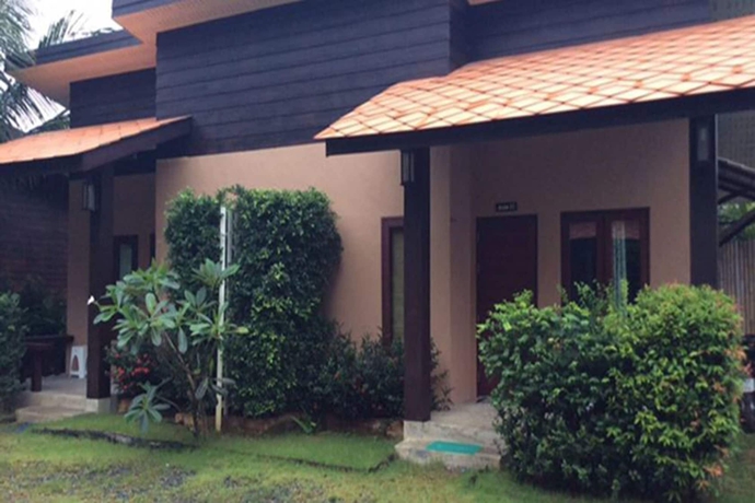 Imagen de los exteriores del Hotel Baan Suan Rim Klong. Foto 17