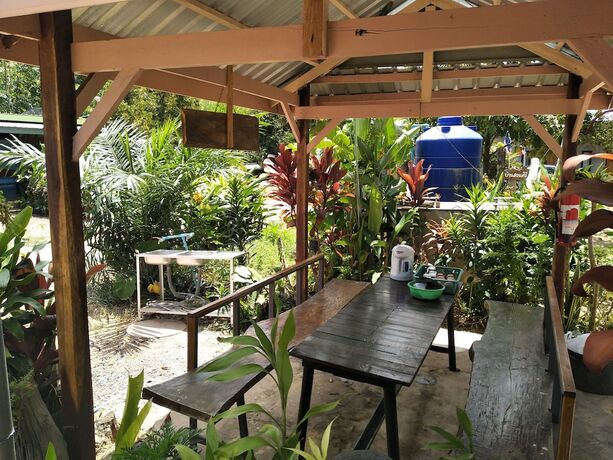 Imagen general del Hotel Baan Suan Siri Resort. Foto 6