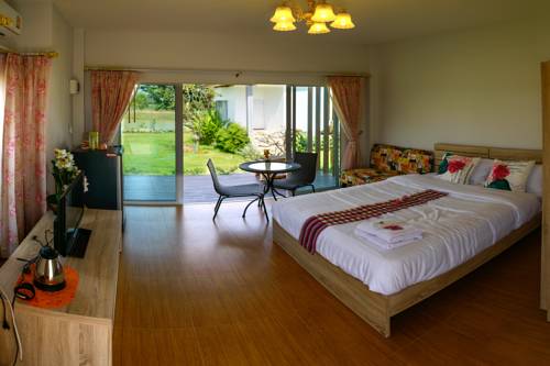 Imagen de la habitación del Hotel Baan Suan Siriphon Resort Khon Kaen. Foto 10