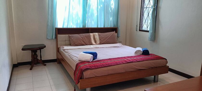 Imagen de la habitación del Hotel Baan Suan Villas Resort. Foto 12