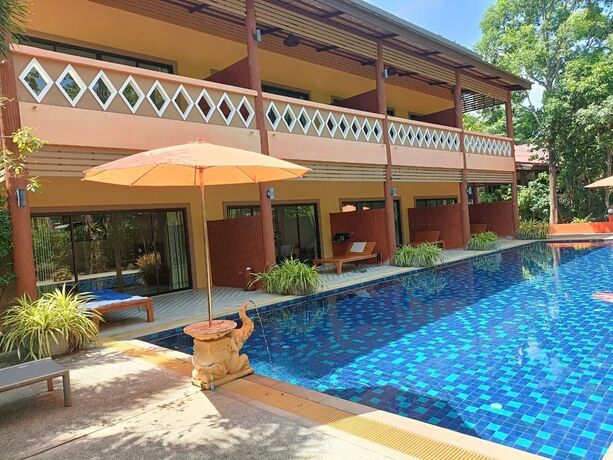 Imagen general del Hotel Baan Suan Villas Resort. Foto 9