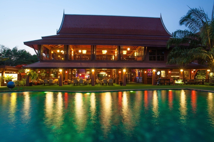 Imagen de la piscina del Hotel Baan Suchadaa Lampang Resort - Adults Only. Foto 9