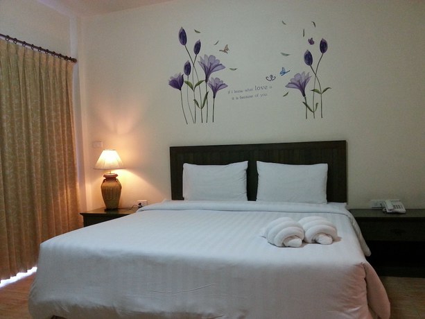 Imagen de la habitación del Hotel Baan Suksiri. Foto 16