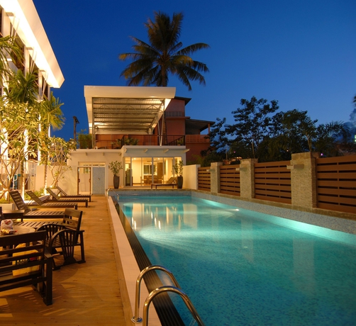 Imagen de la piscina del Hotel Baan Suwantawe. Foto 12