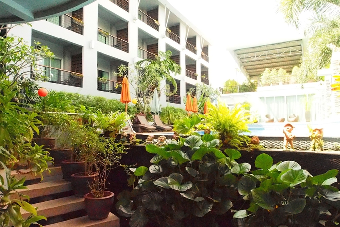 Imagen de los exteriores del Hotel Baan Suwantawe. Foto 9