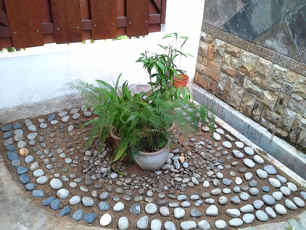 Imagen de los exteriores del Hotel Baan Talay Homestay By The Beach. Foto 12