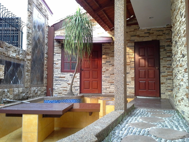 Imagen general del Hotel Baan Talay Homestay By The Beach. Foto 2