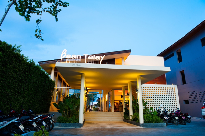 Imagen de los interiores del Hotel Baan Talay Resort. Foto 12