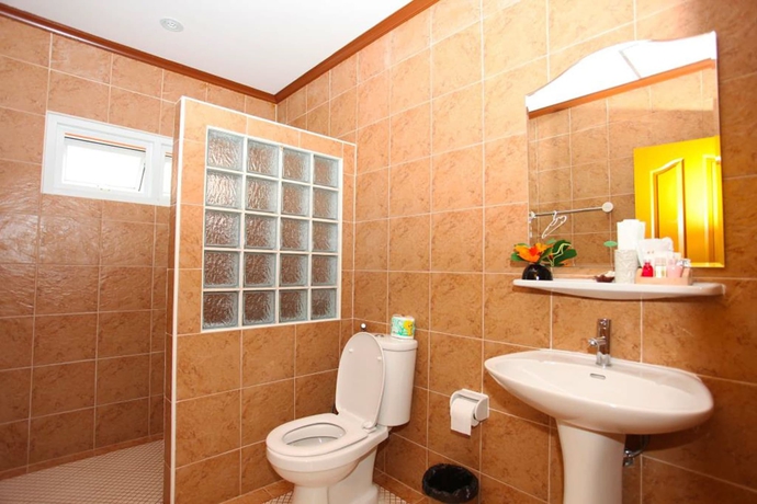 Imagen de la habitación del Hotel Baan Thai Lanna Pattaya. Foto 8