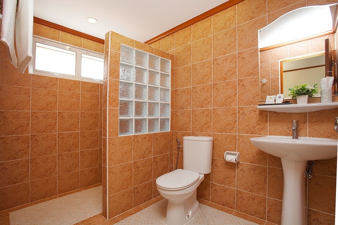Imagen de la habitación del Hotel Baan Thai Lanna Pattaya. Foto 14