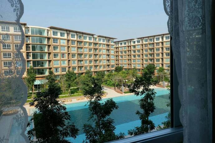 Imagen general del Hotel Baan Thew Lom Condominium. Foto 12