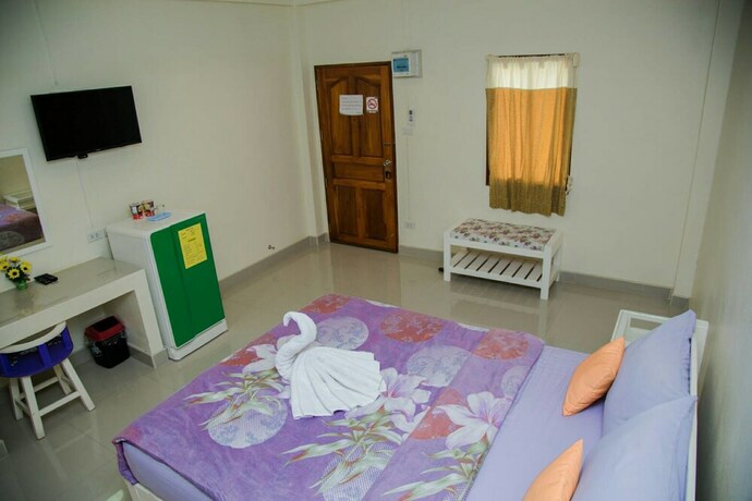 Imagen de la habitación del Hotel Baan Thip. Foto 22