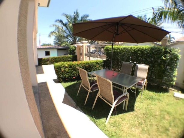 Imagen de los exteriores del Hotel Baan Tonpalm Pool Villa Huahin. Foto 22