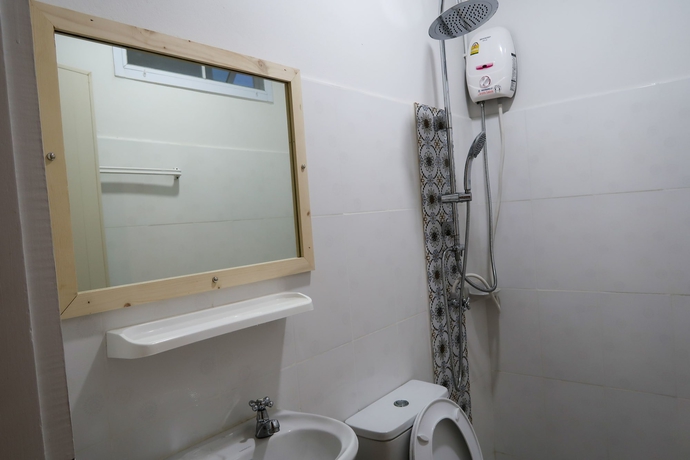 Imagen de la habitación del Hotel Baan Urt Suratthani Airport. Foto 2