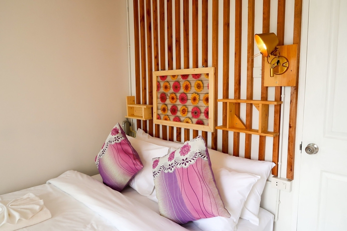 Imagen de la habitación del Hotel Baan Urt Suratthani Airport. Foto 8