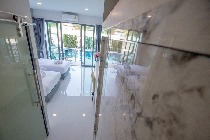 Imagen de la habitación del Hotel Baan Yamoo Ranong. Foto 14